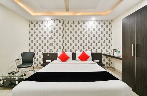 Kota Hotel | Hotel Flowers Inn
