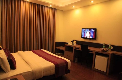 DLF City Hotel | Indiyaah Inn