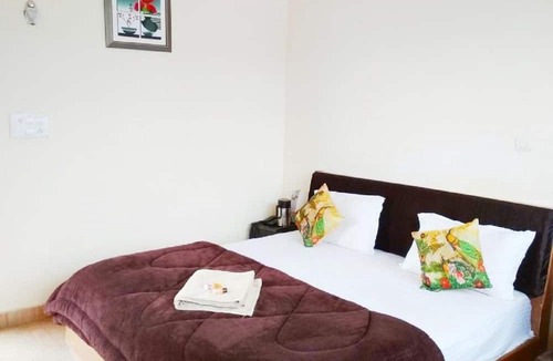 Kempty Range Hotel | Silver Dew Resorts