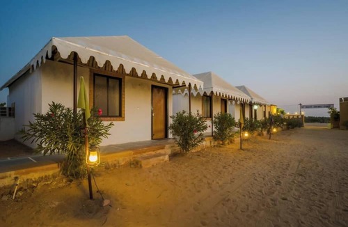 Kanoi Other | Sky Desert Safari