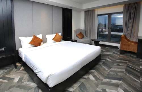 Bullawala Hotel | Lemarq