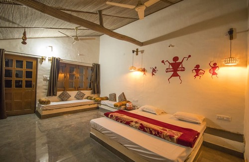 Piparia Hotel | Pachmarhi Foothill Cottages by Vanyum