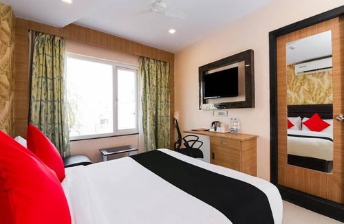 Dwaraka Nagar Hotel | Rohhotel