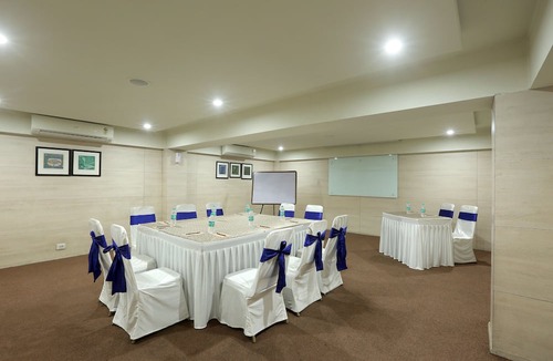Panch Batti Hotel | Vesta Maurya Palace
