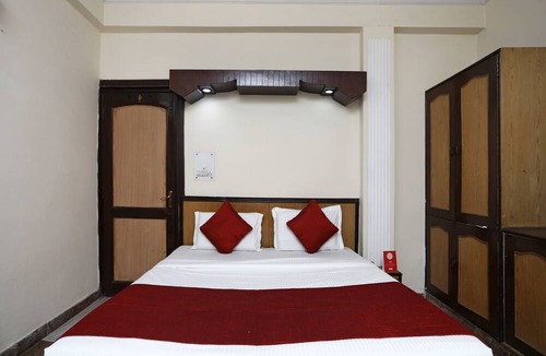 Ghaziabad Hotel | OYO 12671 Hotel Prithvi Palace