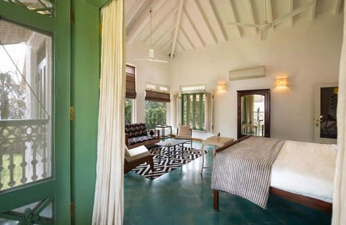 Ella Hotel | The Postcard Velha
