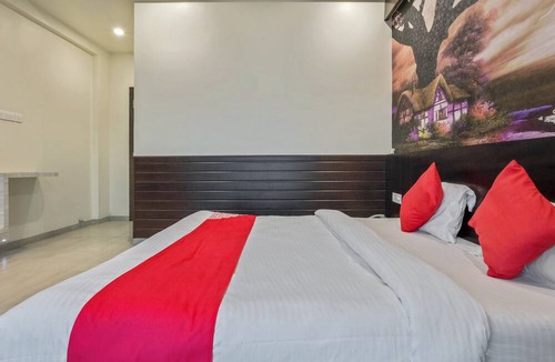 Niphad Hotel | OYO 26117 Hotel Siddhivinayak Celebrations