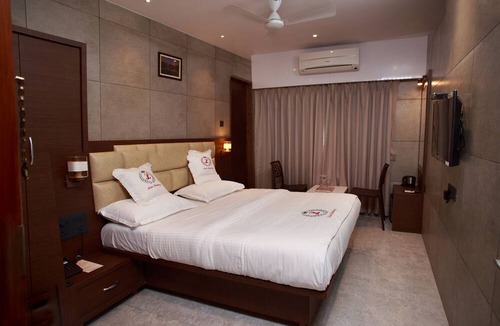 Kalyan Hotel | Hotel Leela