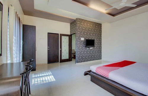 Amravati Hotel | OYO 24838 Hotel Neelam