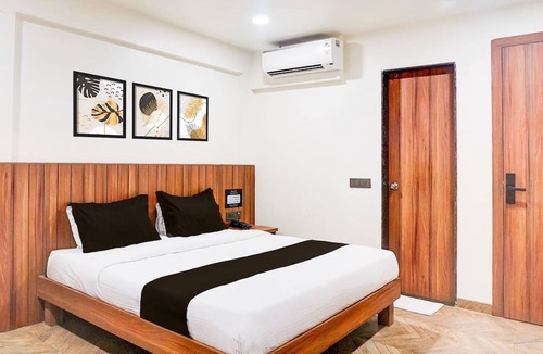 Pune House | Deluxe Viman Nagar Formerly Kuber Inn
