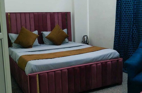 New Delhi Hotel | Hotel Rudraksh Tree