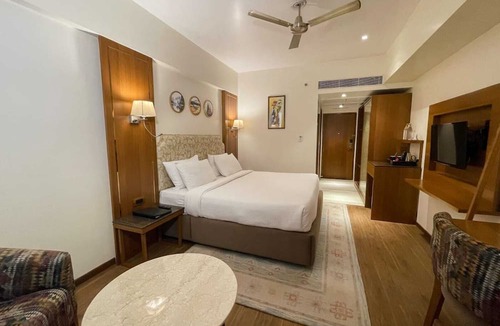 Auli Hotel | Comfort Hotel Vista