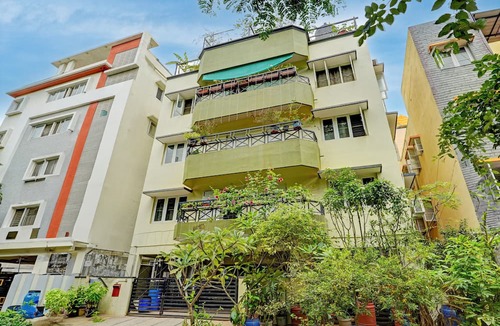 Vijaya Bank Layout Villa | Alaya Stays Saffron Breeze 4 BHK Apt