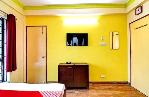 New Town Hotel | Hotel Shree