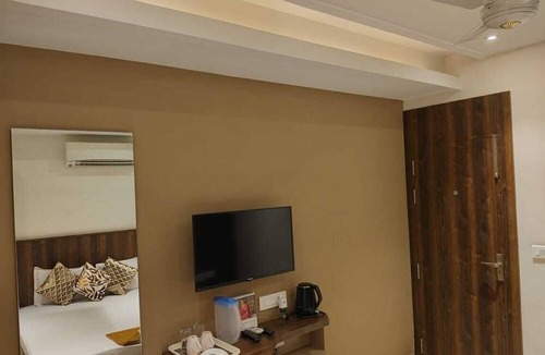 Medinipur Hotel | Eennra Kaansabbati