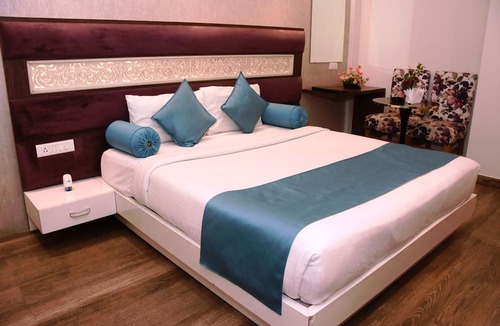 Alambagh Hotel | Hotel Gurveer Royal