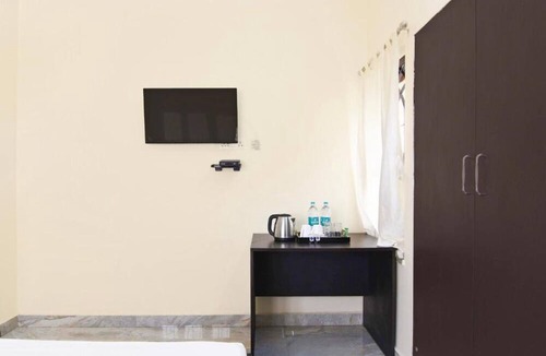 Sector II Hotel | Kiya Kedia Niketan Salt Lake