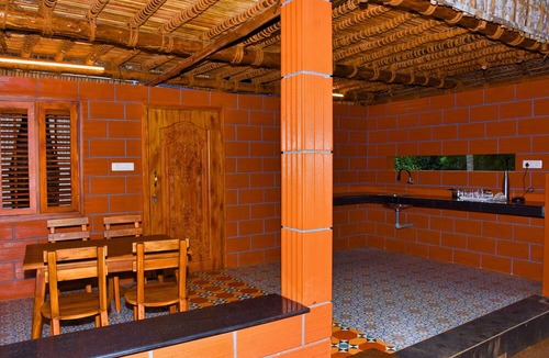 Mekkarai Hotel | Heaven In Woods