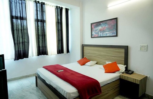 Delhi Hotel | Roomshala Hotel Haveli