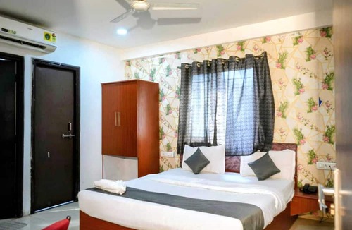 Indore Hotel | Hotel The Cozy Stay