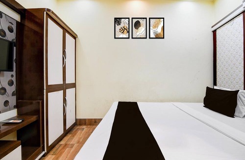 Durgapur House | Classic With Balconyroyal Inn