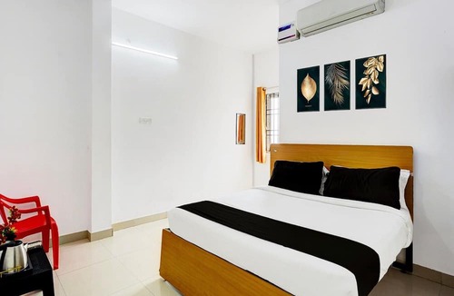Ambattur House | Deluxe Vinayak Residency Patravakam Inn