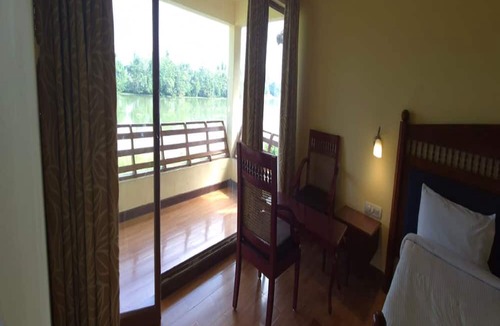 Kumarakom Hotel | Manor Backwater Resort