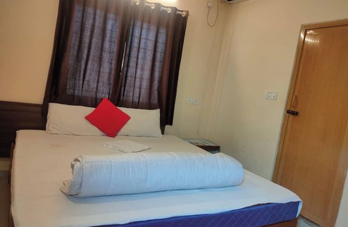 R.K. Hegde Nagar Hotel | Urban Drift