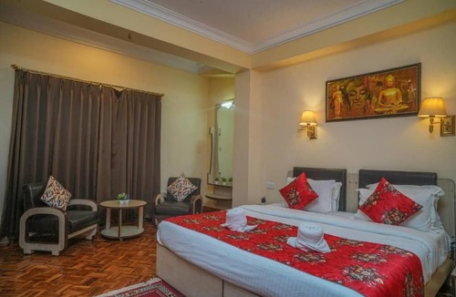 Pelling Hotel | Rare Himalayas De Regency