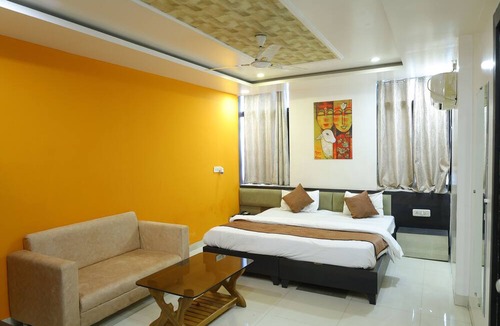 Hoshangabad Hotel | Vallabh Vilas