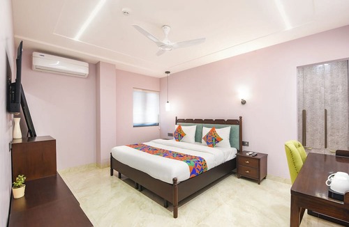 Malviya Nagar Hotel | FabHotel The White Cliff Inn - Near Max Hospital Saket