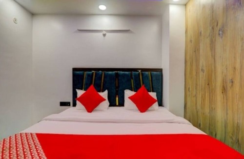 Lucknow Hotel | Hotel Luv Inn
