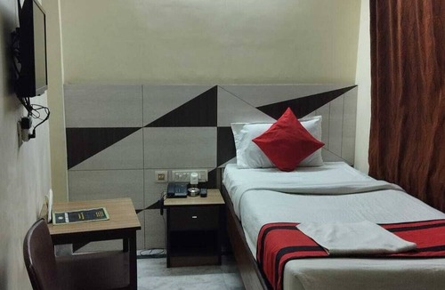 Chinar Park Hotel | Welcome Regency