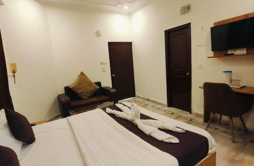 Dehradun Hotel | Hotel Laxmi Palace