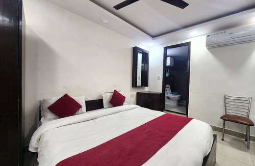 Paharganj Hotel | Hotel Satyam Near Ramakrishna Ashram
