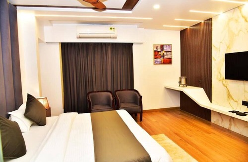 Pachmarhi Hotel | Divine Peak