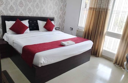 Lucknow Hotel | Hotel Paras R Inn