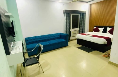 Lucknow Hotel | Hotel Paras R Inn