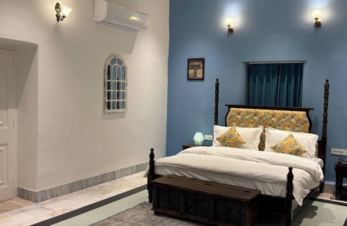 Air Force Area Hotel | Surya Niwas Boutique Hotel & Garden