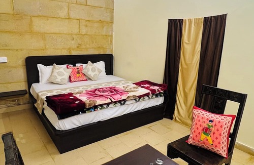 Amar Sagar Pol House | La Purezza stay and restaurant