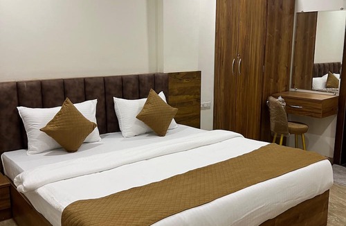 Indore Hotel | Hotel Central Point