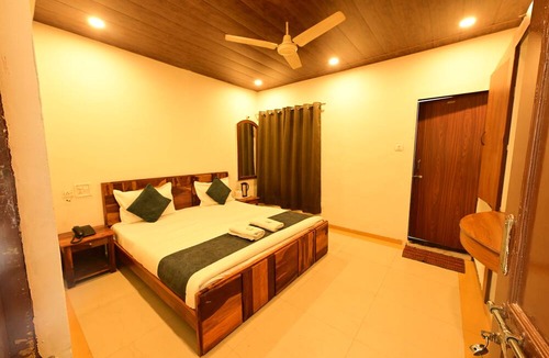 Mount Abu Hotel | Hotel New Mamta By Sunshin Hoteliers