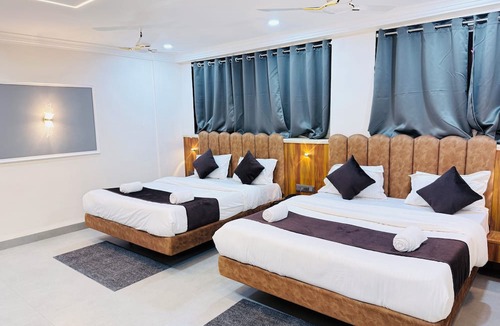 Ujjain Hotel | Hotel JK palace