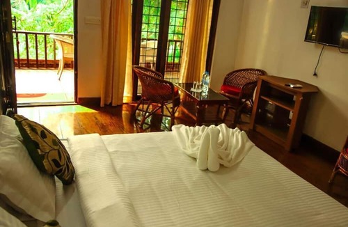 Aymanam Hotel | Backwater Retreat Resort - Kumarakom