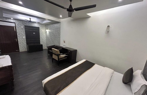 Jasola Hotel | Hotel 82 Inn
