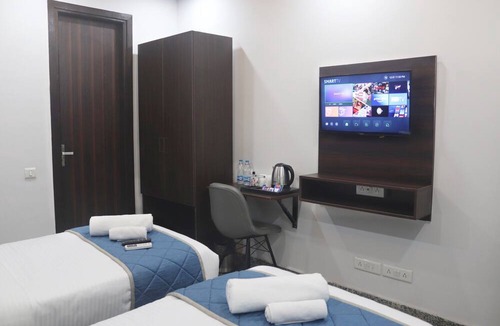Gurugram Hotel | Axon Stays Near Artemis Hospital Gurgaon Sector 52