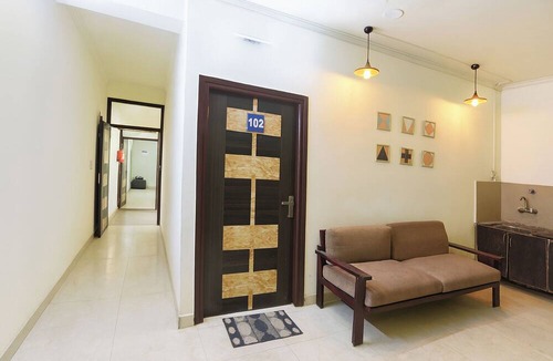 Sainik Farm Hotel | Via KD6 Plaza Residency
