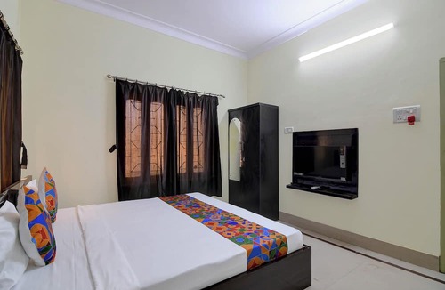 Chinar Park Hotel | Fabhotel Maa Tara I