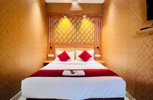 Kakkanad Hotel | Celestial Heights