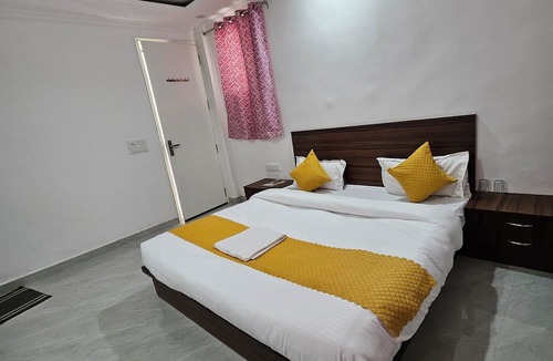 Tarabganj Hotel | Ram Darshan Palace
